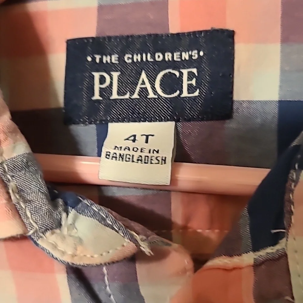 Children's Place boys size 4T Causal Stylish button-down long sleeve shirt EUC